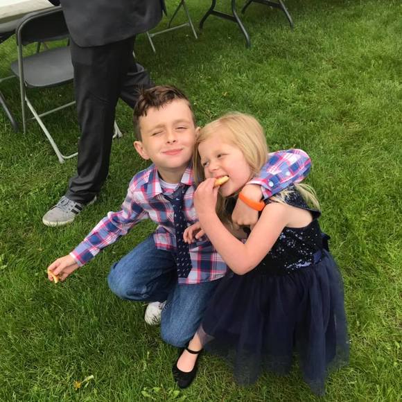 Meet your Posher, Sara - Picture 1 of 1